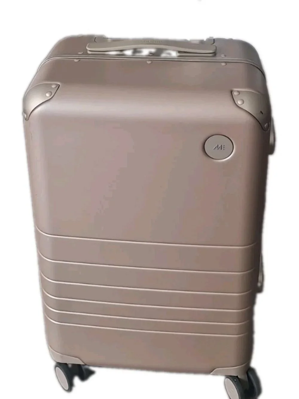 MONOS HYBRID 21” Carry-On Luggage Beige